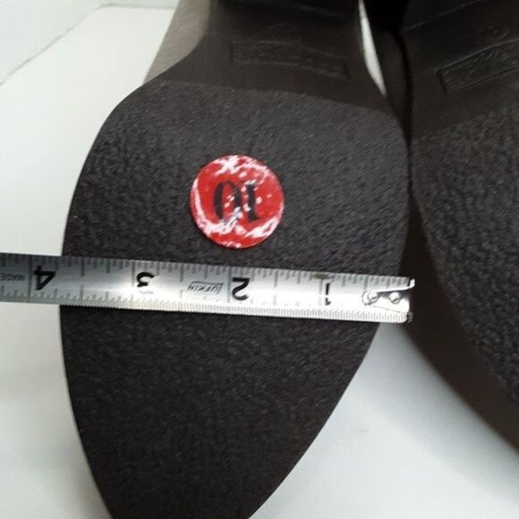 Coconut by Matisse Women's size 10M Ankle Boot - Picture 10 of 12